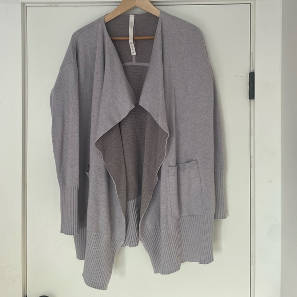 Lululemon Purple Still Lotus Reversible Wrap
Cardigan Sweater,Small Relaxed Fit - Picture 5 of 7